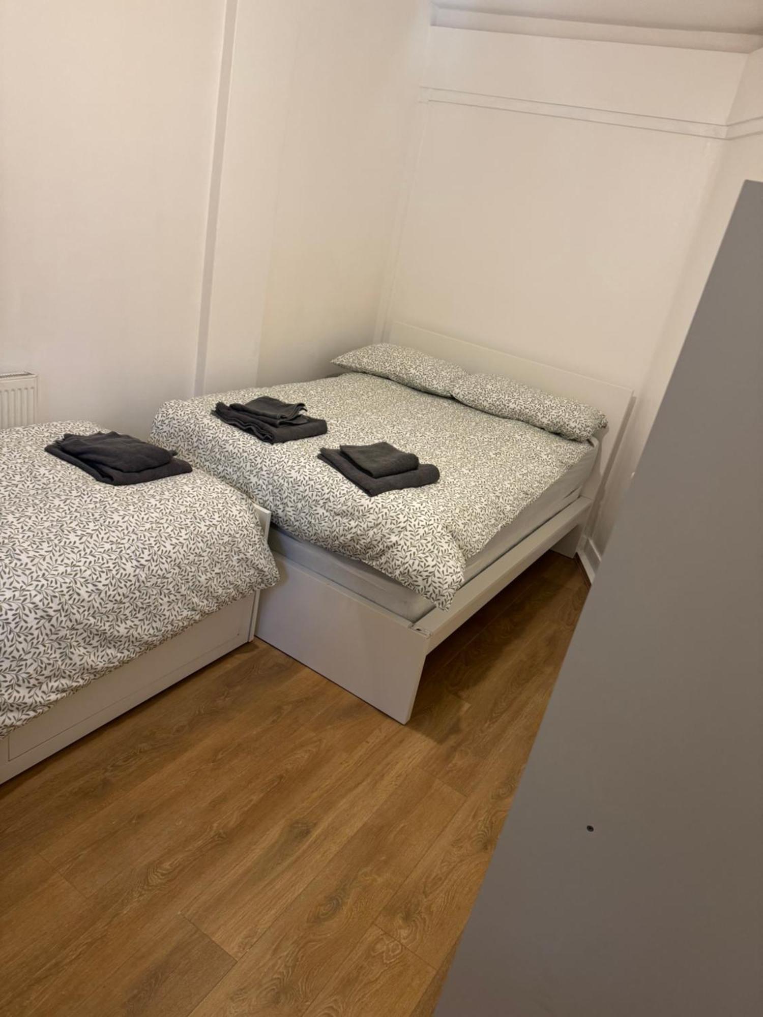 One Bedroom Apartment In Tower Bridge Road Лондон Екстериор снимка