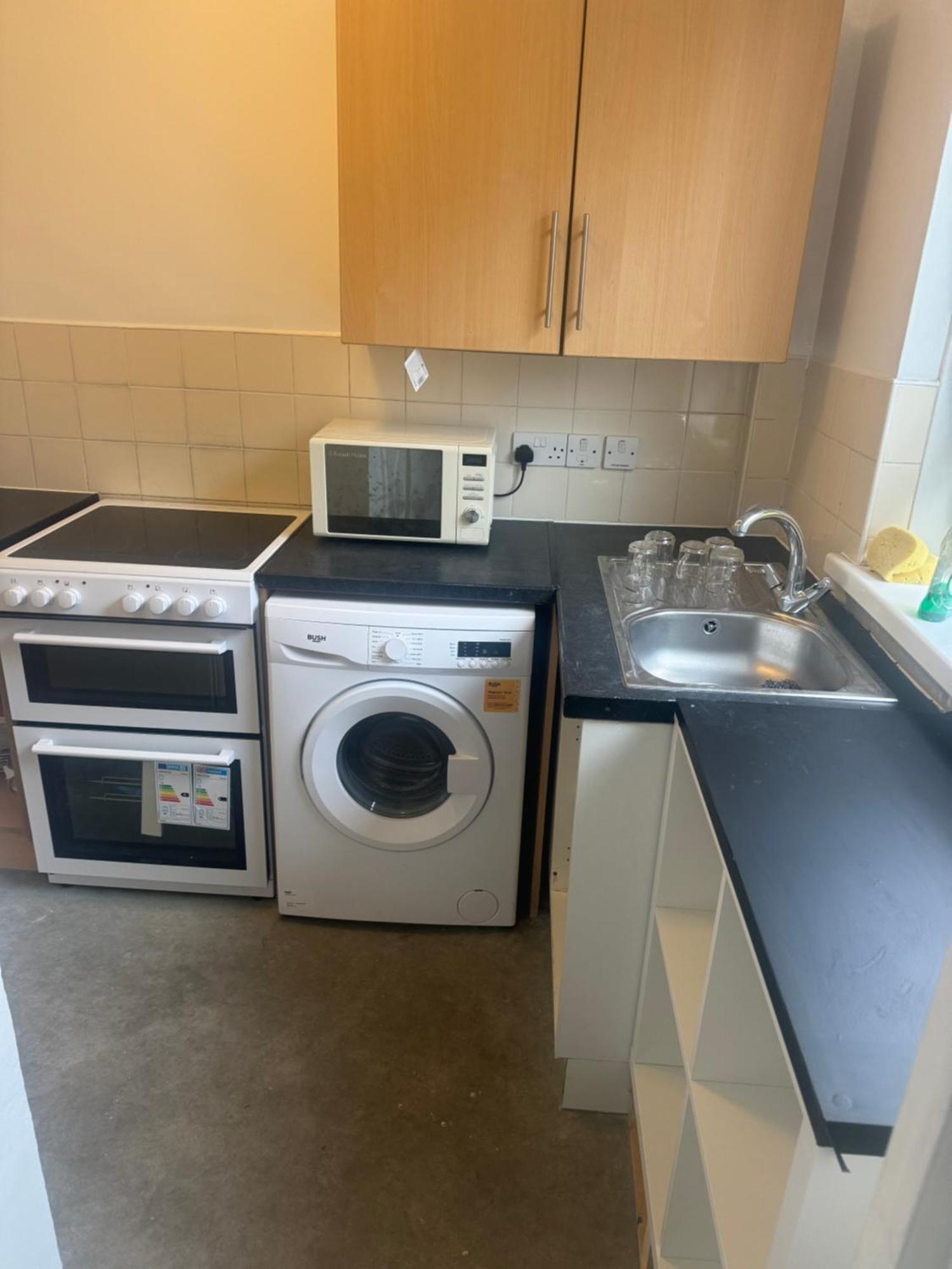 One Bedroom Apartment In Tower Bridge Road Лондон Екстериор снимка