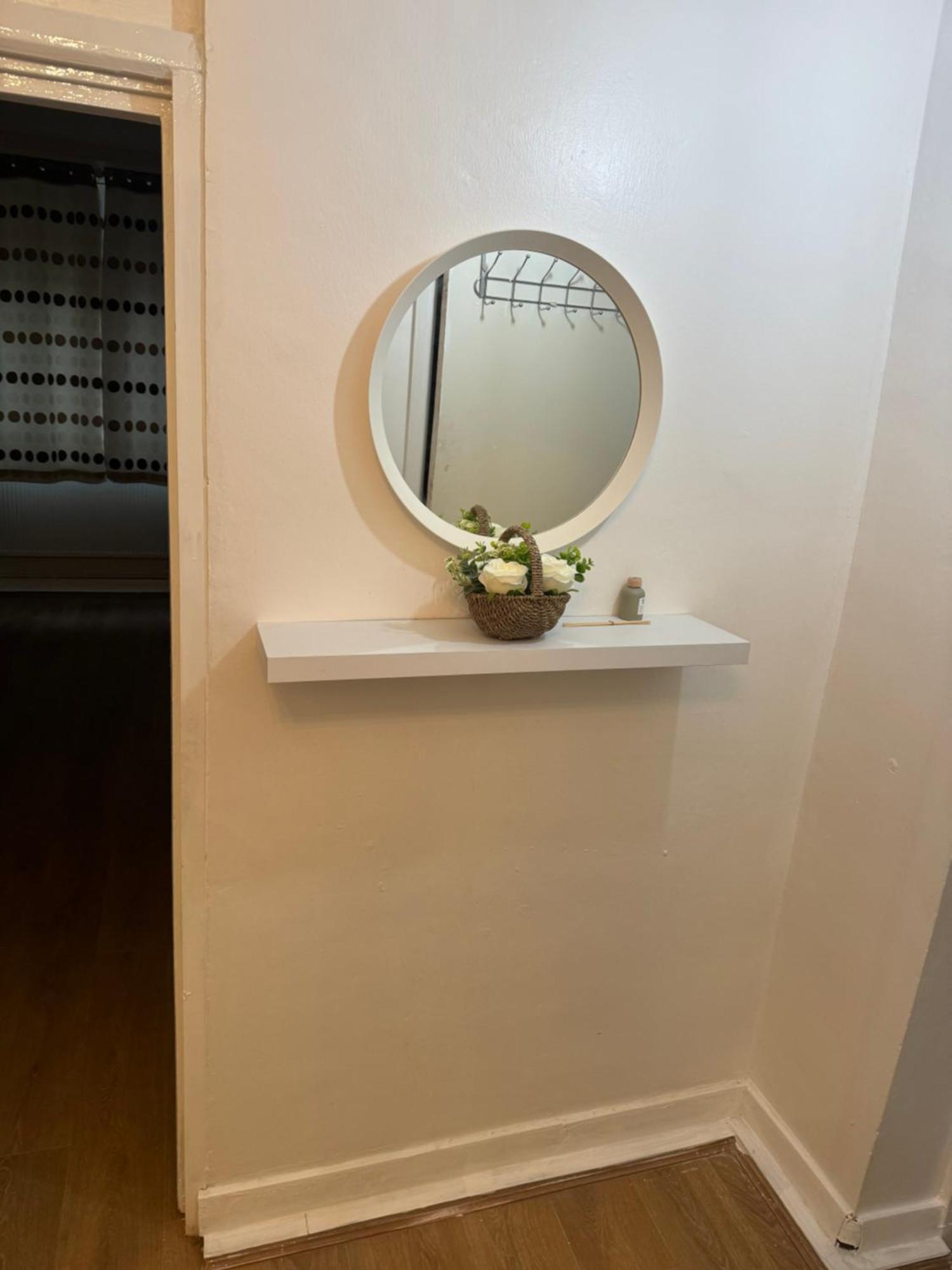 One Bedroom Apartment In Tower Bridge Road Лондон Екстериор снимка